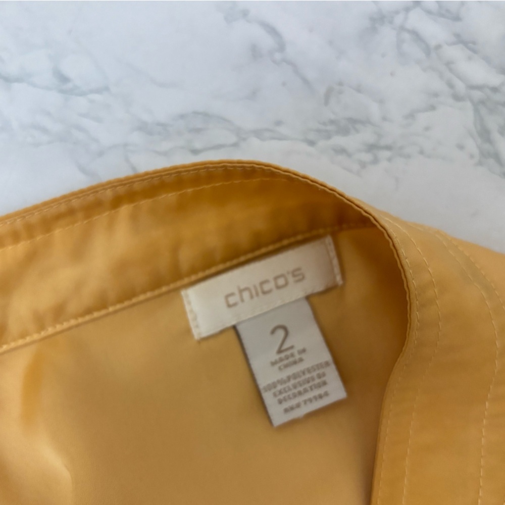 Chico’s 2 Button Up Shirt Womens Long Sleeve Pearl Snap Satin Yellow Gold Top - Picture 7 of 7